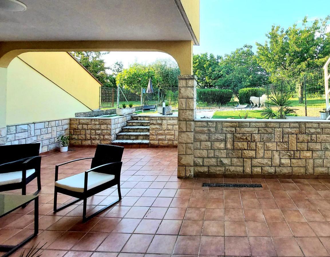 Kadenca Apartman Umag Kültér fotó