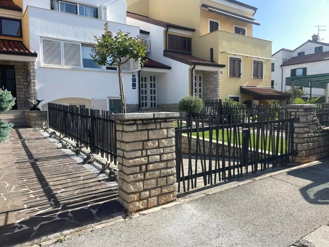 Kadenca Apartman Umag Szoba fotó